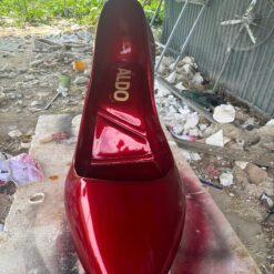 Mô hình giày cao gót đỏ