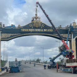 Alternative view of Cổng chào Vinhomes Royal Island
