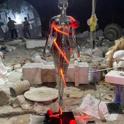 Alternative view of Tượng đèn trang trí cô gái robot composite