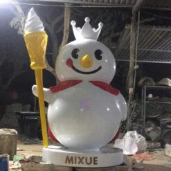Tượng Mixue composite
